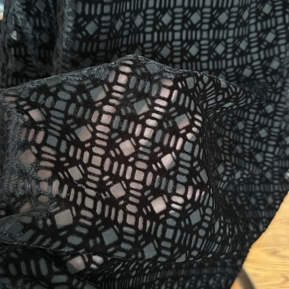 J. McLAUGHLIN Black Velvet Burnout Murphy Dress Office Siren Boardroom Size 10 - Picture 15 of 16